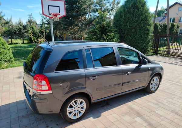 Opel Zafira cena 23900 przebieg: 180700, rok produkcji 2010 z Wrocław małe 277